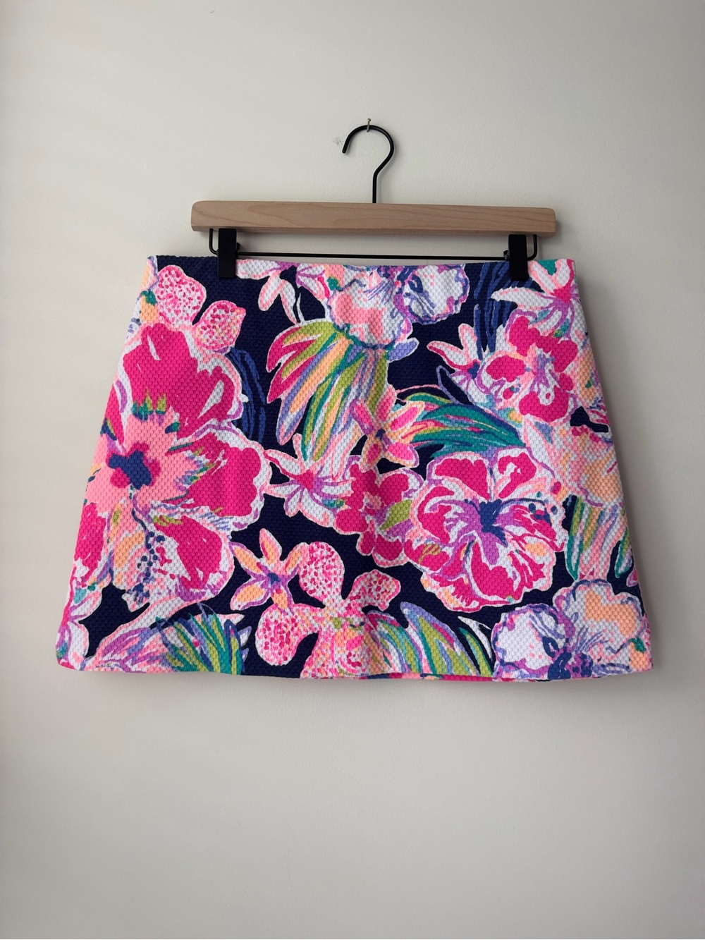 Lilly Pulitzer Bold Floral Mini Skirt With Built-In Shorts - Picture 1 of 7